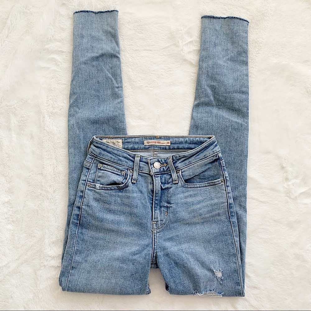 LEVIS | 721 High rise skinny size 24